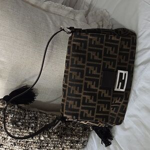 Vintage Fendi zucca tabacco Mama brown baguette